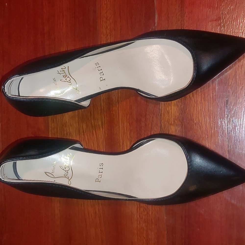 black heels - Picture 6 of 6